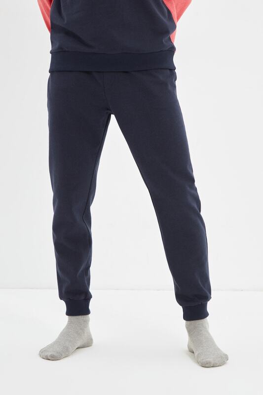 Trendyol męski regularny krój piżamy Panelli zestaw THMAW22PT0446