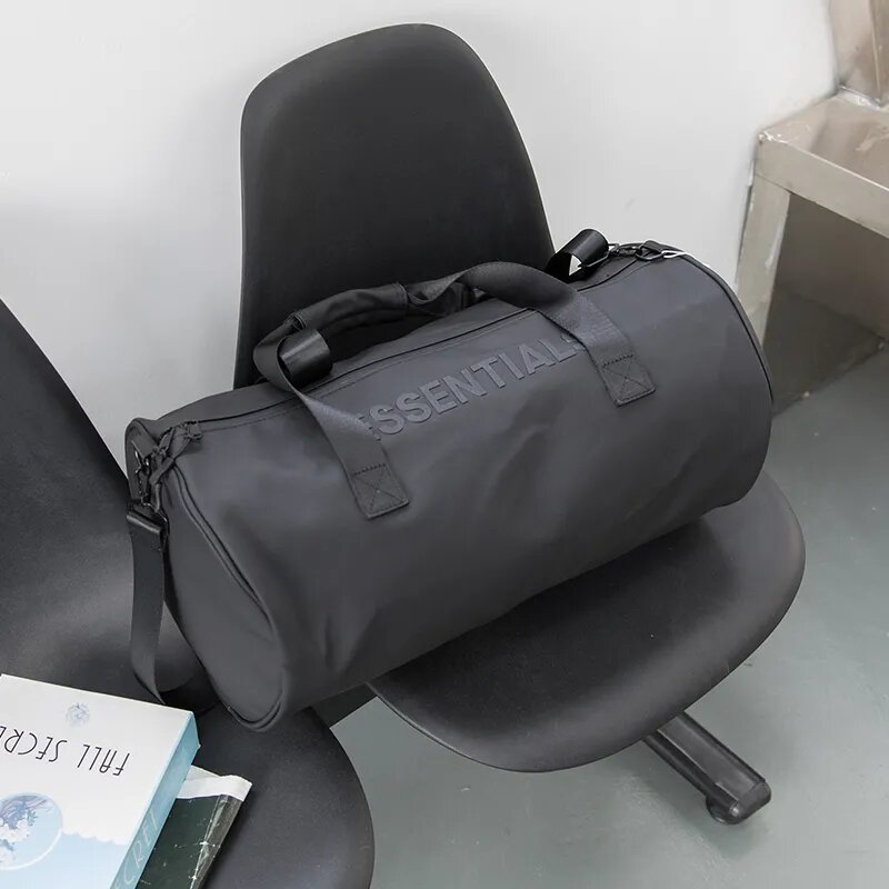 ESSENTIALS Luxury Brand Men Women Travel Bags Duffle Bag Handbag Large Capacity Black Suitcases Fashion Casual Waterproof Zipper