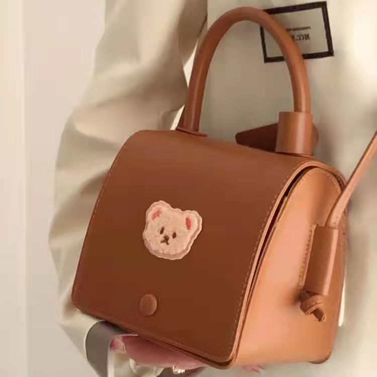 Винтажные сумки MBTI для женщин, японская Летняя женская сумка из искусственной кожи 2022 Trendyol с медведем, подходящая ко всему желтая сумка Ins, ...