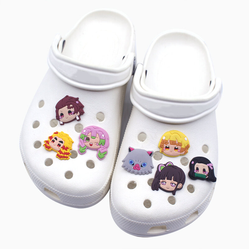 Breloques de chaussures en PVC Style dessin animé japonais, 1 pièce, sandales mignonnes, accessoires de chaussures avec boucle, décorations adaptées à la fête de noël pour enfants