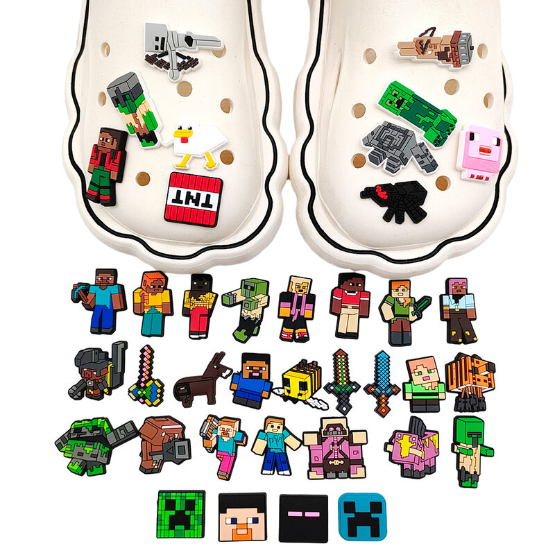1-38 buah liontin sepatu Croc dapat dilepas permainan kartun blok bangunan sandal bunga aksesori PVC hadiah Festival Anak