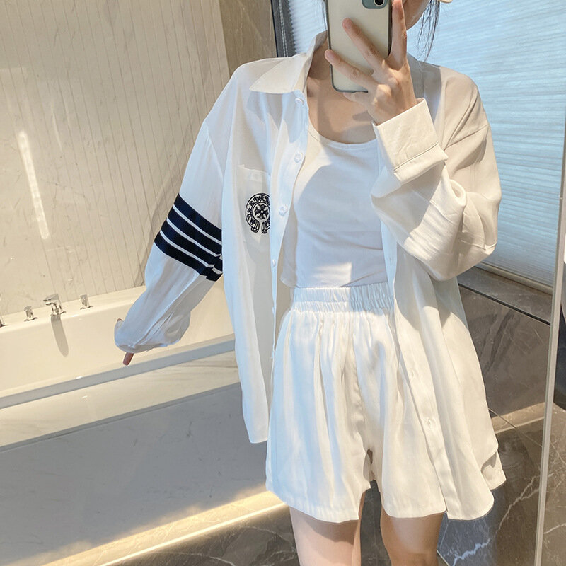 Protetor solar feminino manga longa fina camisa polo top e shorts conjunto, alta qualidade bordado sânscrito letra cruz moda