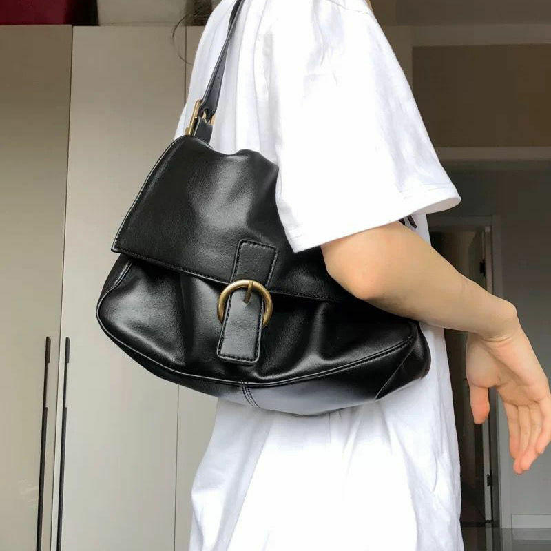 Винтажная Вместительная женская сумка MBTI, модная черная женская сумка через плечо с застежкой, Повседневная сумка через плечо в Корейском стиле, женская сумка