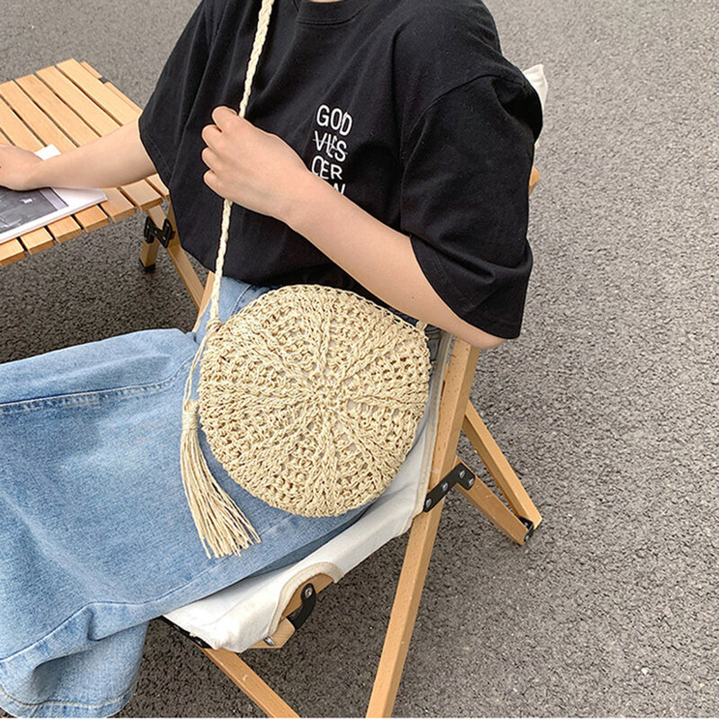 女性のための手作りのストローショルダーバッグ,丸い四角い籐のハンドバッグ,夏の旅行のためのビーチバッグ,小さなポーチ