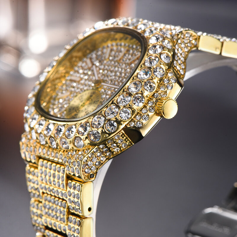 Hip Hop Iced Out zegarek dla mężczyzn luksusowe w pełni błyszczące diamenty męskie zegarki kwarcowe zegarek wodoodporny 18K złota Relogio Masculino