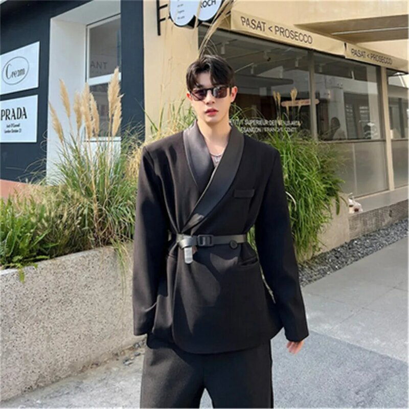 Modelo masculino blazer casaco com cinto ternos jaqueta dupla breasted ajuste fino chique casual outwear estilo coreano juventude roupas homem preto