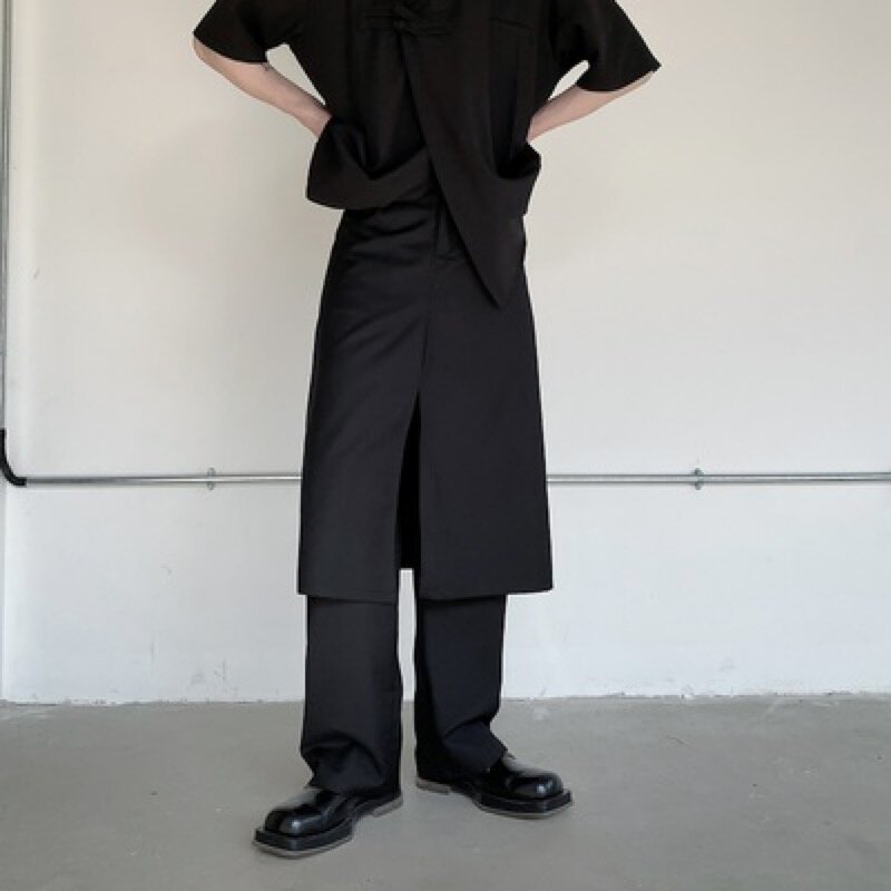 Pantaloni da uomo retrò a doppio strato pantaloni da uomo stile gotico nero tinta unita falso 2 pezzi Stage Japan Youth Man Personality Bottoms