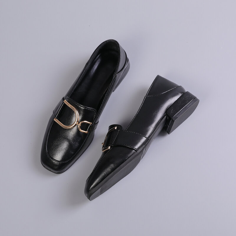 2022 Spring Loafers with Low Heels for Women Designer Shoes Women Luxury Metal Decoration Plus Size Women Shoes 43 Shoes Woman