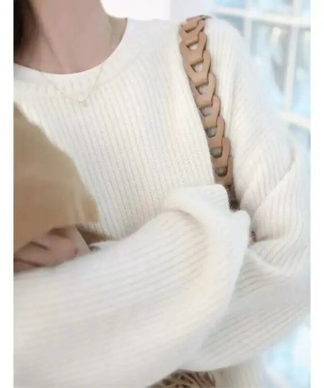 女性用ホワイトラウンドネックセーター,春と秋のウェア,暖かい雰囲気の良い雰囲気,セーターの内側で暖かく過ごしましょう,2022