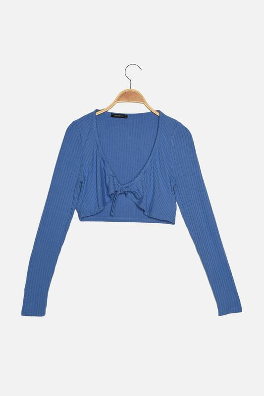 Trendyol – chemisier court en tricot avec laçage, Blouse détail