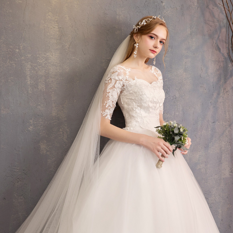 Retro 2022 koronkowe suknie ślubne księżniczka suknia ślubna Shinny pół rękawy Ivory Dubai suknia ślubna