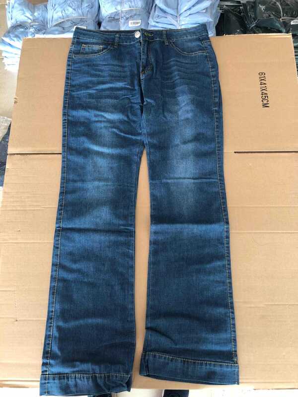 Jeans da uomo a vita alta Boot Cut Jean pantaloni a gamba larga 2022 primavera abbigliamento da uomo pantaloni svasati lavati in Denim dritto moda blu
