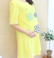 2023 ملابس الأطفال الخضراء تحميل أمي جديدة كبيرة الحجم فتاة تي شيرت مضحك الأمومة الحوامل