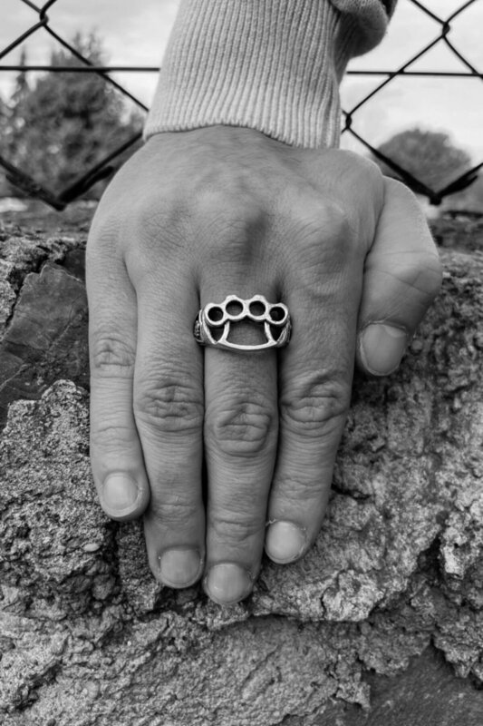 New Fashion Spiked Dog guinzaglio-Punch 2 pezzi regolabile stile Biker anello regolabile Unisex uomo donna burattato stile gioielli