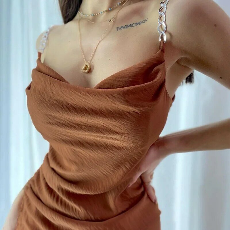 Sexy Slim Fit Solid Color krótka spódnica kobiety 2022 lato nowa damska góra od sukienki Chain Sling sukienka plisowana kobiety sukienek Traf