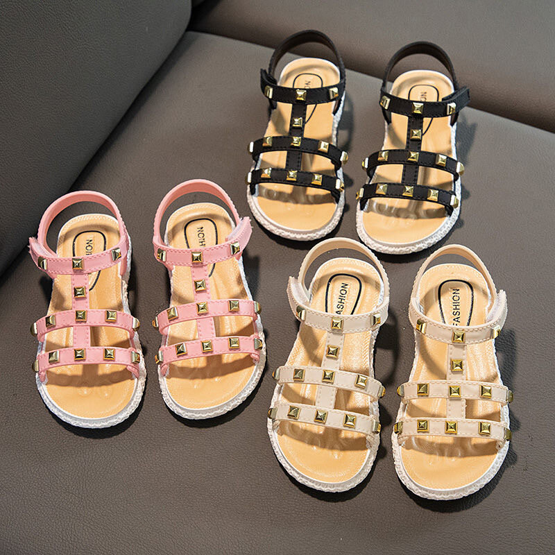 Girls Sandals Summer New Soft Non-slip Girls Rivets Kids Fashion Princess Open-toe Beach Shoes Hook & Loop Children Black Shoes