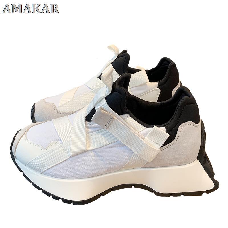 Sneakers Platform Desainer Jaring Udara Sepatu Kasual Wanita Vulkanis Tebal Bagian Bawah Pelatih Gesper Hitam Putih