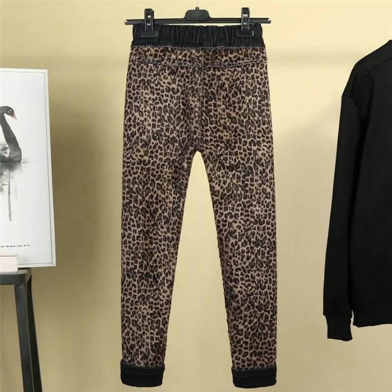 جينز دافئ للنساء سروال دينم أسود كثيف جينز للسيدات موضة شتاء 2022 بنطال جينز أمي قطني مرن ذو خصر مرتفع