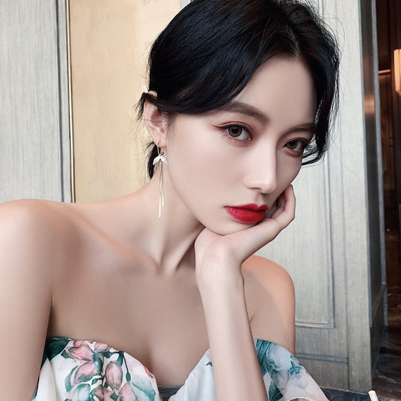 925 silver needle-set diamond fishtail tassel earrings Korean women's simple and slim face earrings earrings for women 2022