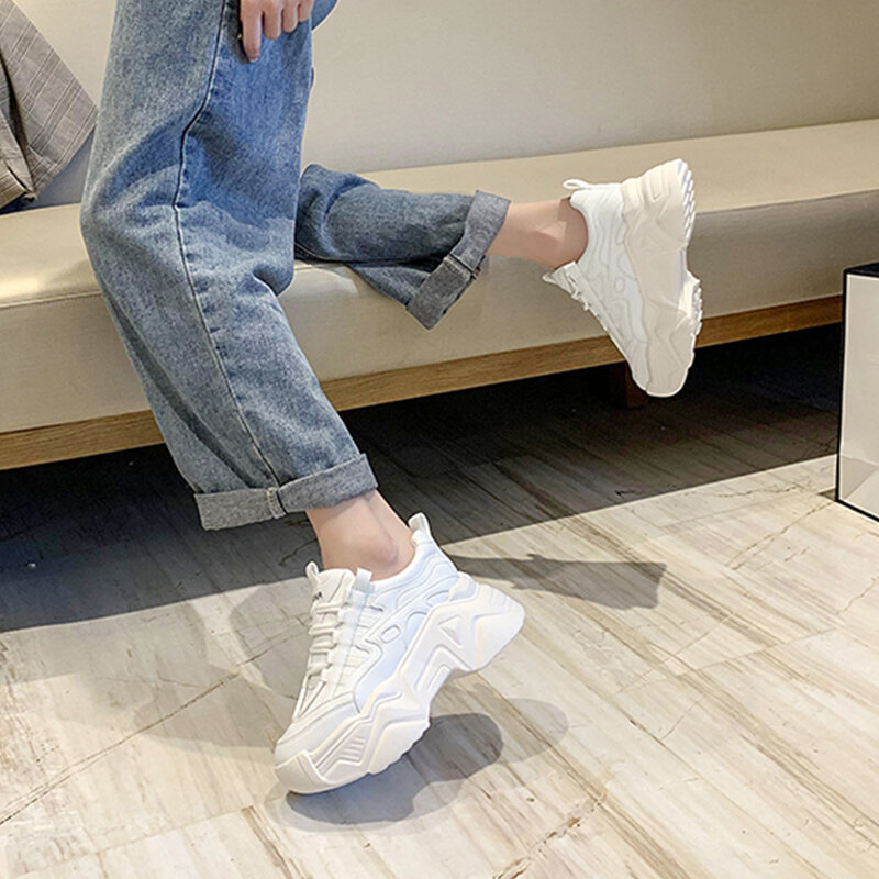 Sneakers Chunky Ayah Hitam Baru Sepatu Vulkanis Kasual Sneakers Platform Tinggi Wanita Sneakers Putih Bertali Wanita 2020