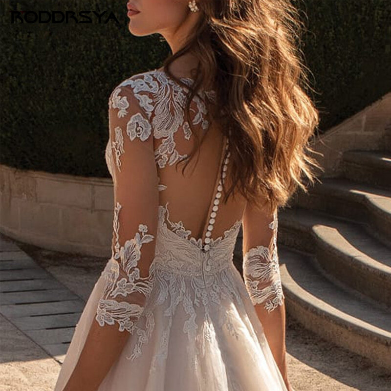Elegancki 3/4 rękaw koronkowa suknia ślubna z dekoltem w kształcie litery v Illusion aplikacje suknie ślubne Backless przycisk Vestido de casamento wykonane na zamówienie