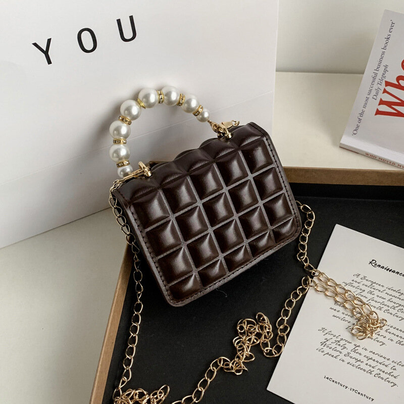 Borsa da donna borsa a tracolla a tracolla a catena in pelle di tendenza 2022 con manico in perle borse piccole a tinta unita portatili con griglia al cioccolato