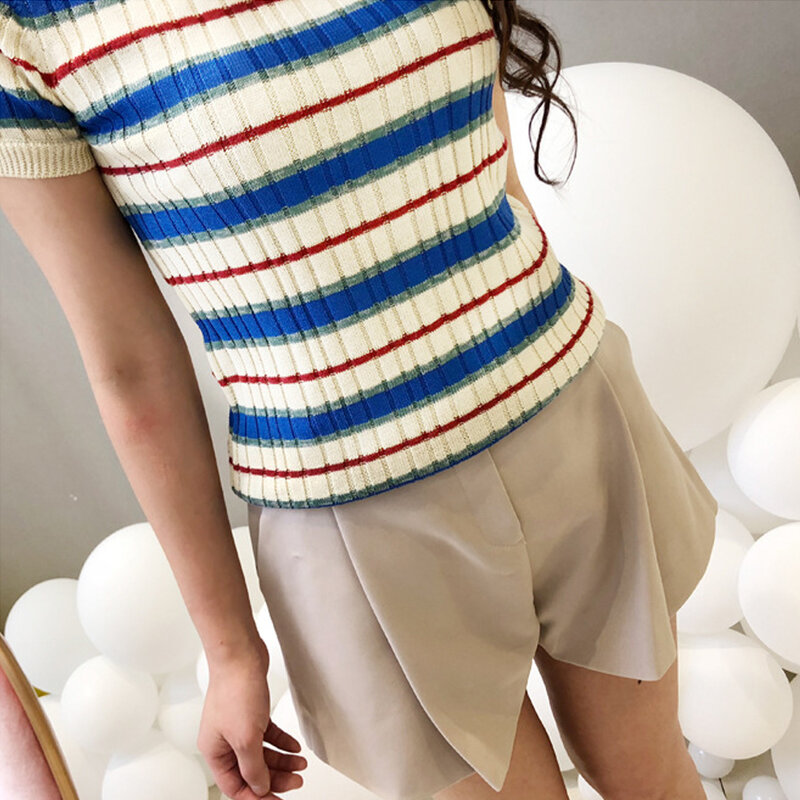 Primavera e verão tricolor stripe malha camisola de manga curta camiseta feminino magro pulôver de fundo topo anime topos feminino