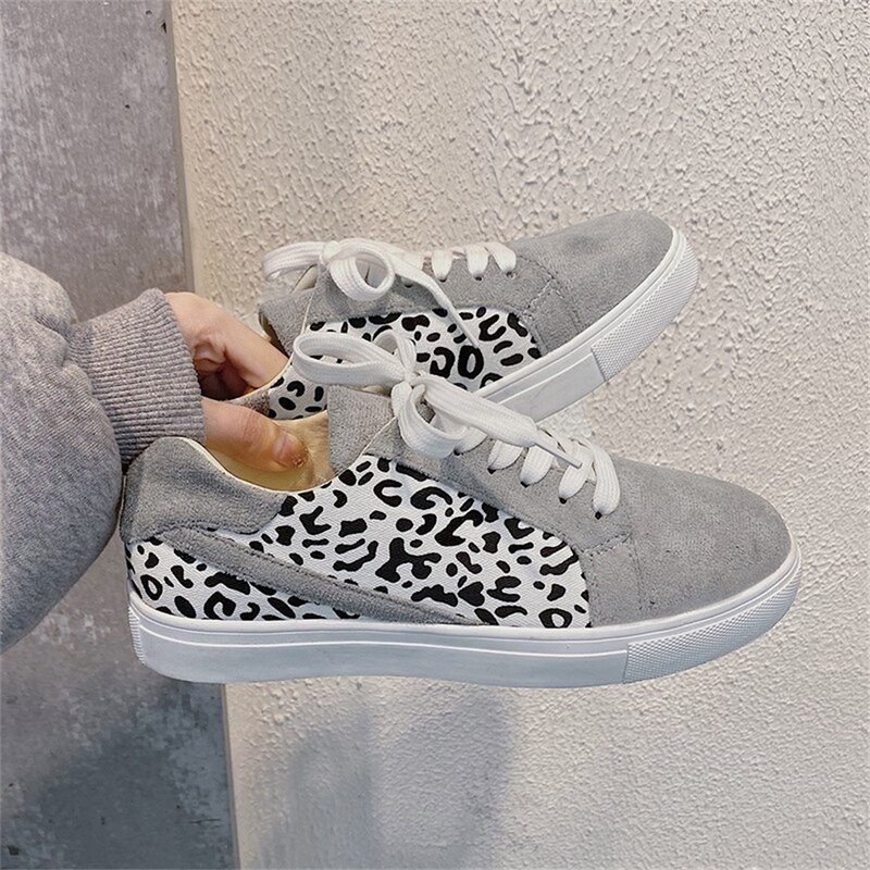 Women's Leopard Sneakers Women 2022 New Fashion Patchwork Ladies Lace Up Casual Shoes 36-43 Large-Sized Outdoor Sport Shoes