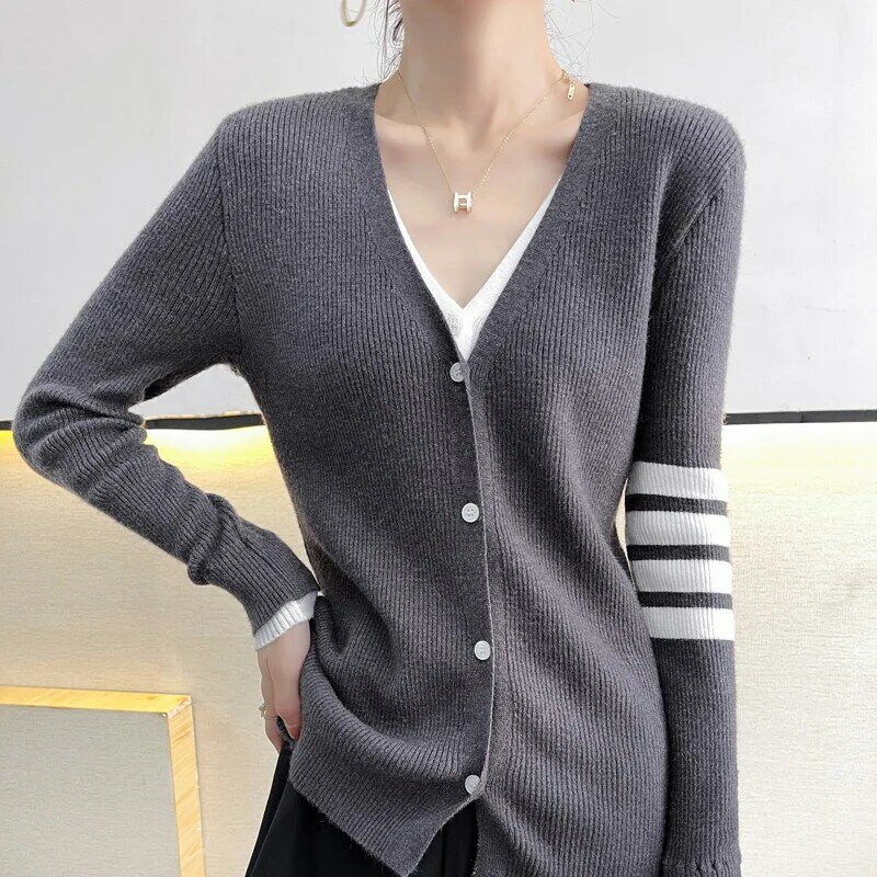 Cardigan tricoté en laine douce pour femmes, manteau faux deux pièces, Slim, col en v, nouvelle tendance, Version coréenne, printemps et été