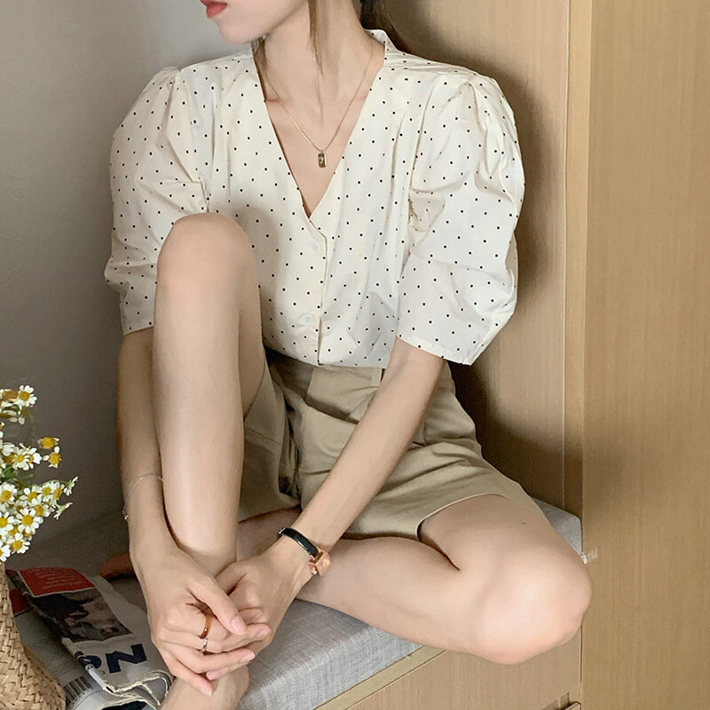 Camisa de manga corta con cuello en V para mujer, blusa de lunares franceses de gran tamaño, traje de estilo coreano Kawaii, ropa de oficina 2022