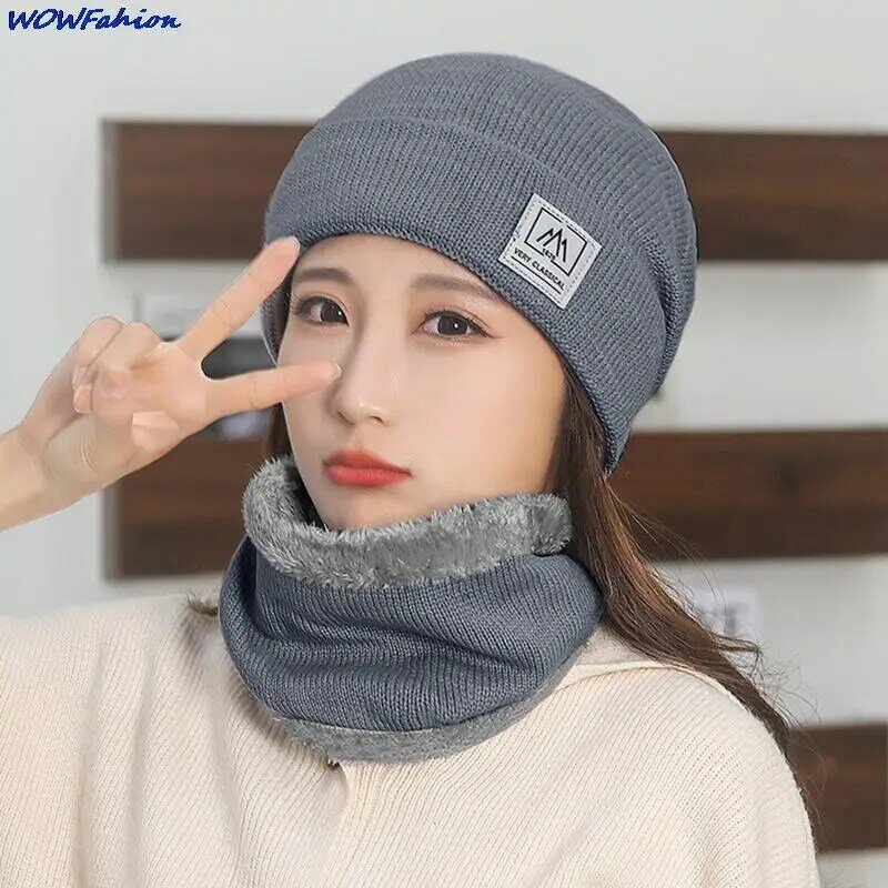 Generic Set invernale con berretto e sciarpa 2 in 1 II in pelliccia sintetica 