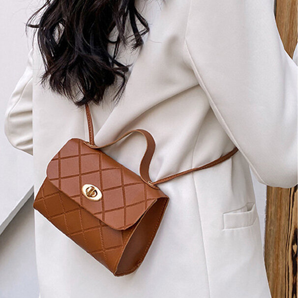 Маленькая сумка-мессенджер для женщин, трендовая дамская сумочка на ремне, модные сумки через плечо