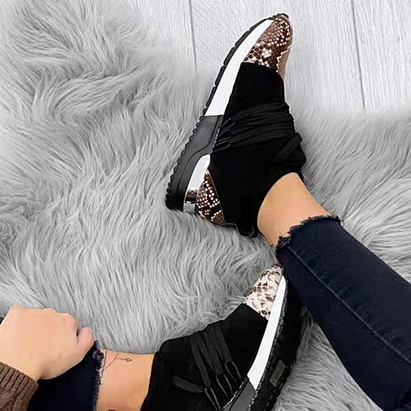 2022 Women's New Style Front Lace Up Round Head Casual Single Shoes Four Seasons Sports Shoes With Flat Heels For Outdoor Wear