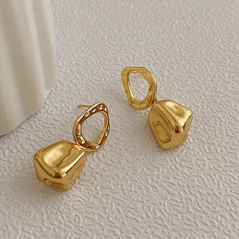 Design Metall Unregelmäßige Tropfen Ohrringe für Weibliche Mädchen Einfache Mode Trendy Geometrie Anhänger Ohrring Ohrringe Schmuck Zubehör