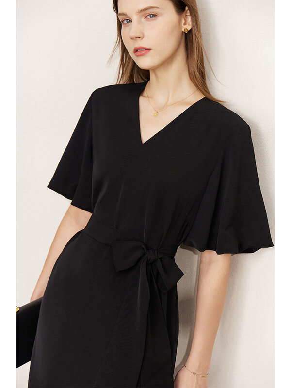 AMII Minimalismus Kleid für Frauen 2023 Neue Elegante Casual Mode Kleider Solide Puff Hülse A-line Lose V-ausschnitt Vestido 12220107