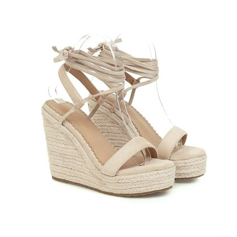 2022 Summer New Fashion Novel Word with Wedge Heel High Heel Strap Thick Bottom Straw Fairy Comfortable Sandals