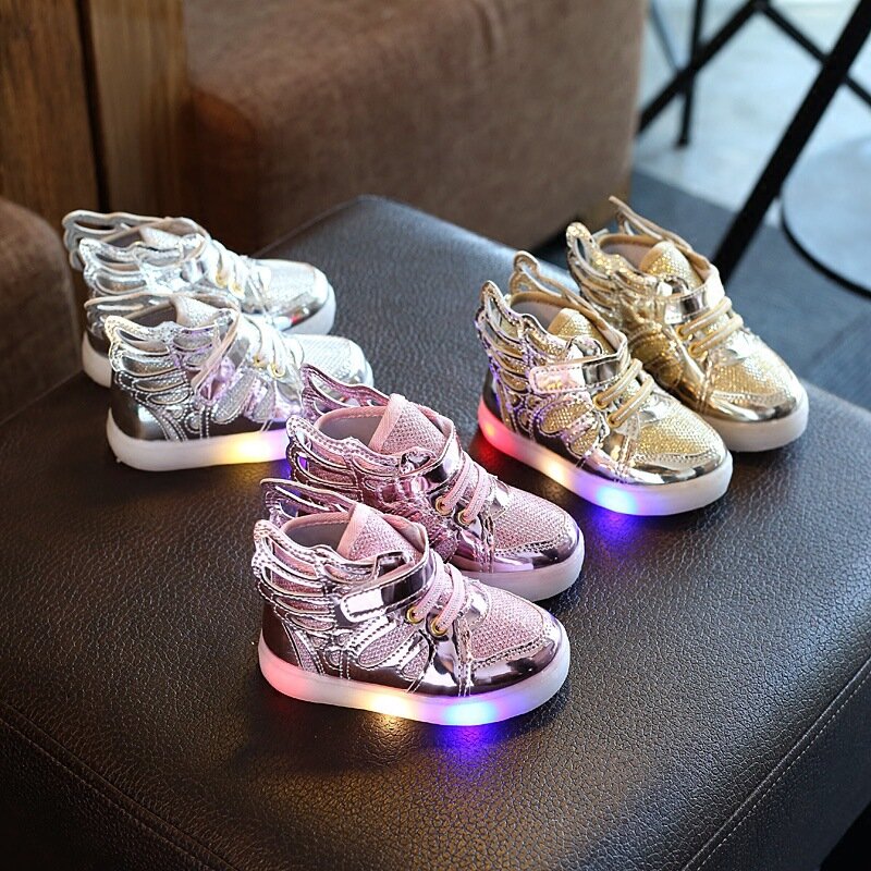 Sapatilhas brilhantes para o bebê botas led luminosa asa menina crianças sandálias led flash moda com primeiros caminhantes sapatos