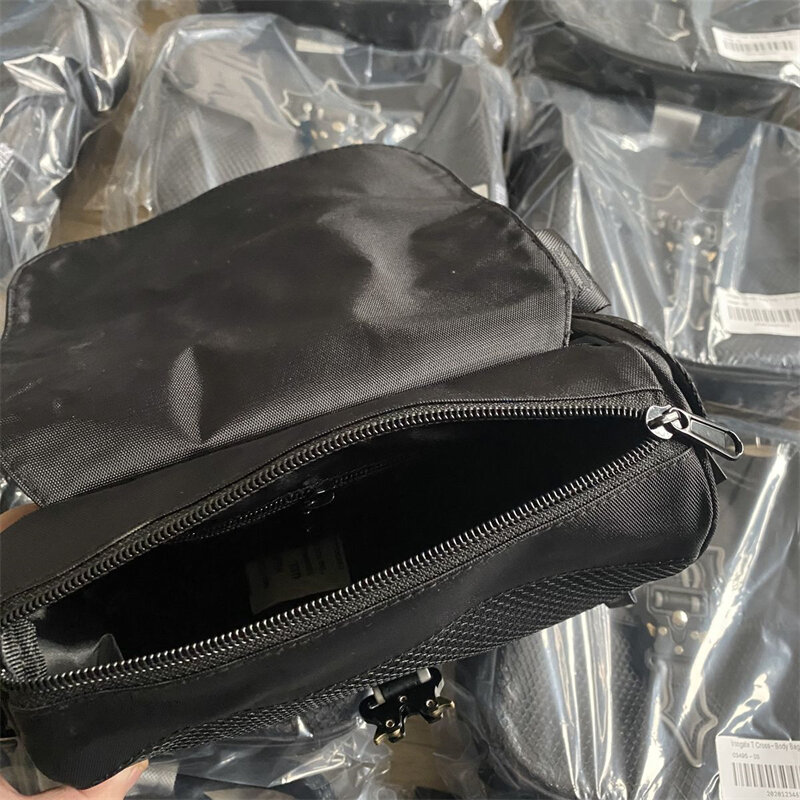 Trapstar-bandolera negra reflectante de alta calidad para hombre y mujer, bolso cruzado de marca de diseñador de lujo, IRONGATE, Trapstar London