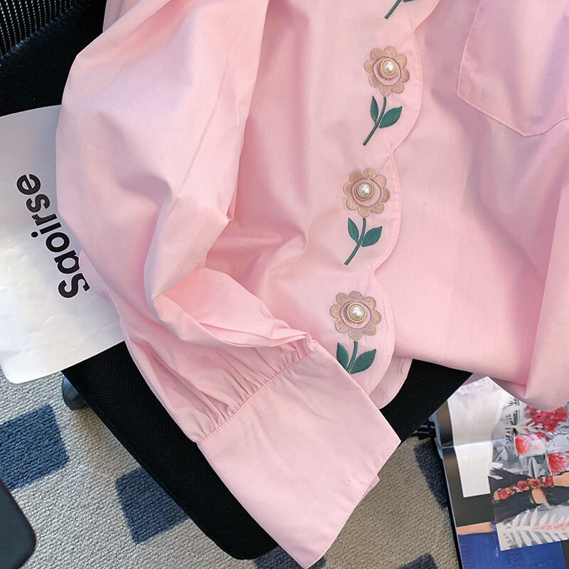 Дизайнерская рубашка для женщин, розовый милый топ с вышивкой и длинными рукавами, на пуговицах, новинка 2022, нишевой Французский Топ, модные ...