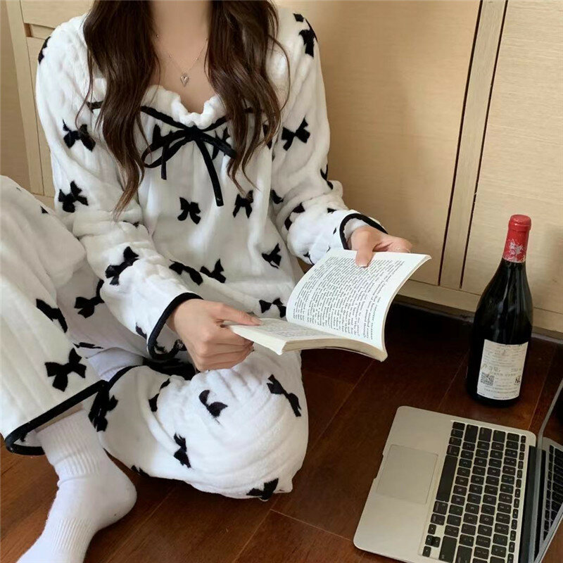 Conjunto de pijamas de flanela quente feminino manga longa bonito sleepwear conjunto outono inverno casa wear roupas de pijama doce para as mulheres