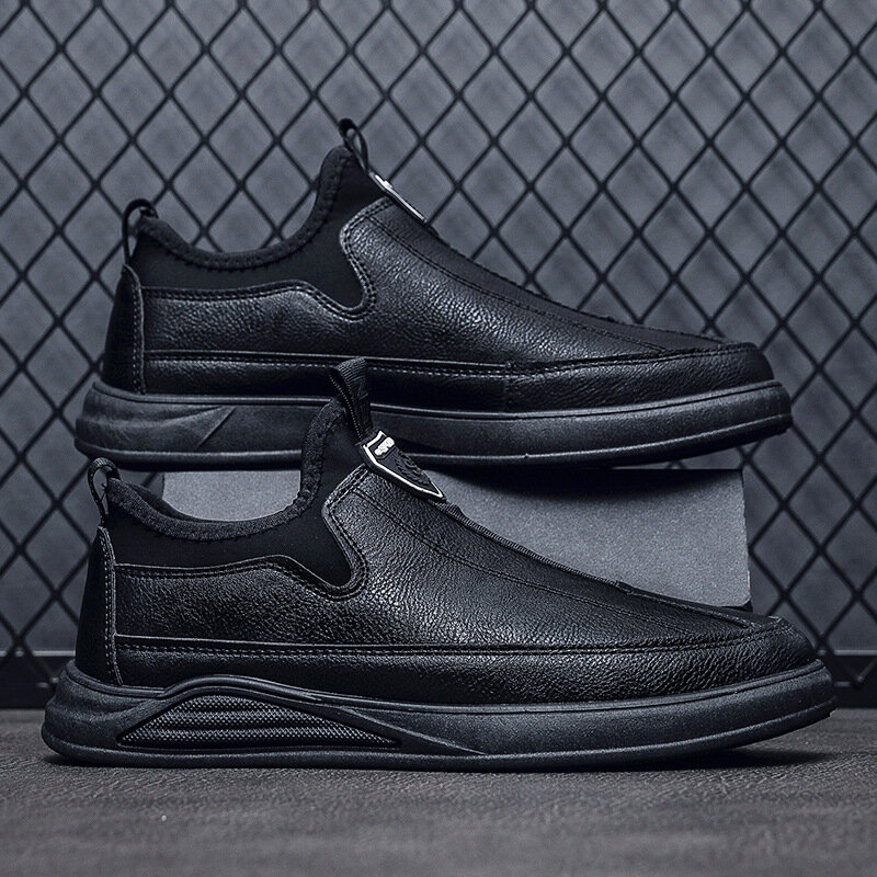 Sepatu Kulit Pria Sepatu Pantofel Slip-On Nyaman Baru 3 Musim Sneakers Kasual untuk Pria Sepatu Sejuk Lembut Nyaman
