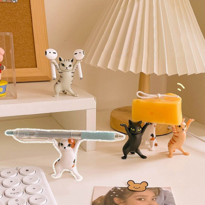 Soporte para bolígrafos de gato Kawaii, organizador de escritorio, maquillaje multifuncional, adornos para el hogar, auriculares, modelo de figura de juguete para niños, estante de exhibición