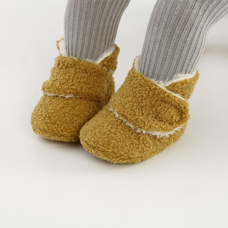 Neonato inverno scarpe calde velluto spesso peluche suola morbida Anti-salto primo camminatore scarpa per neonate ragazzi neonati regali