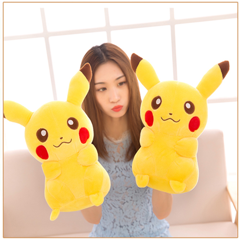 2022 nuovo TAKARA TOMY Pokemon Pikachu peluche giocattoli farciti giappone film Pikachu bambole Anime natale Kawaii regali per i bambini