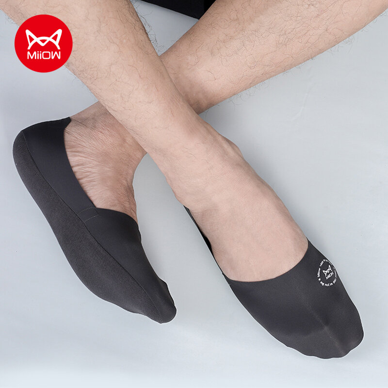 MIIOW 5 paia di calzini da barca da uomo invisibili di alta qualità estate antiscivolo tacco in Silicone cotone semplice calzino alla caviglia pantofole deodorante