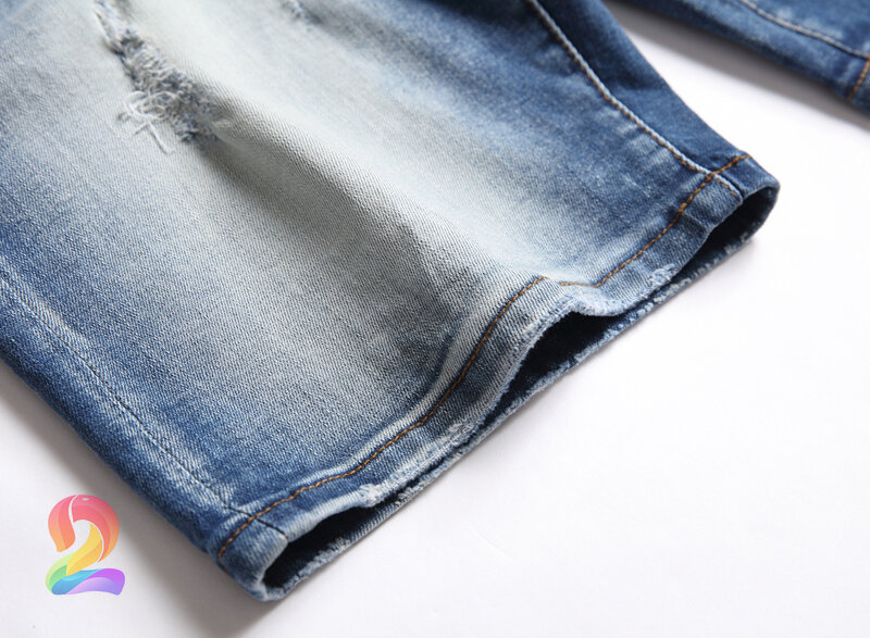 Spodenki jeansowe wysokiej jakości poszarpane dziury naszywki ikona spodenki jeansowe DSQ2 męskie jeansy