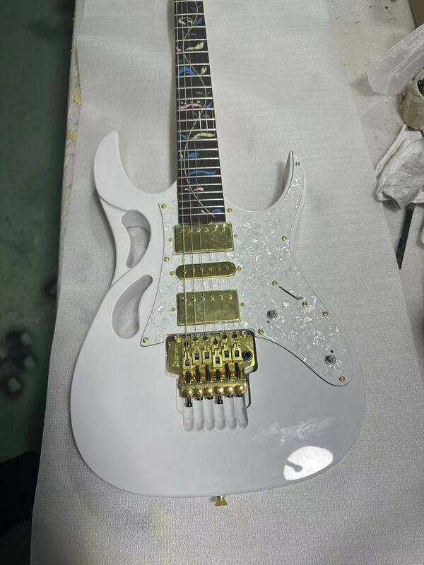 Klassische Marke 7V Elektrische Gitarre Jem Serise Gold Hardware Weiß Körper Goldene Brücke HSH Pickups Hohe Qualität Gitarren Guitarra