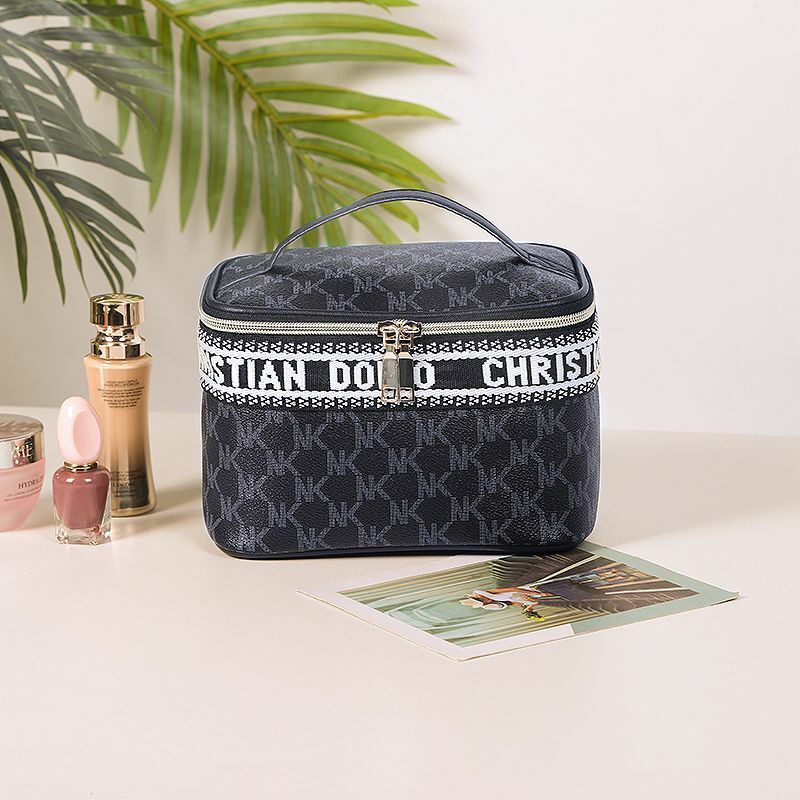 Travel Waterproof Portable Women's Makeup Bag High Capacity Toiletries Organizer Storage Cosmetic Cases Zipper Wash Beauty Pouch