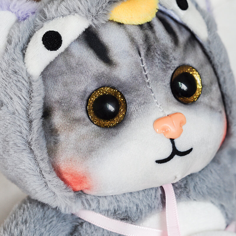 25Cm Mainan Boneka Kucing Penyembuh Lucu Boneka Mewah Kucing Tas Sekolah Sofa Anak-anak Liontin Dekorasi Hadiah Kejutan Liburan Anak Perempuan