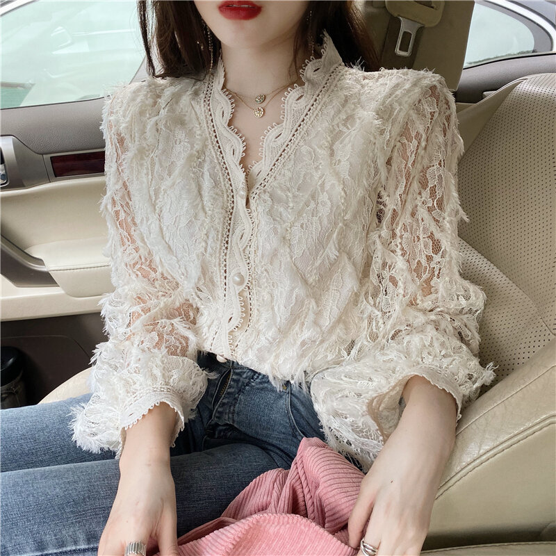 Women Tops White Shirts Blusas V-neck Long Sleeve Vintage Lace Hollow Out Lace Ladies Blouses Shirts Kimono Lace Flowers 560H